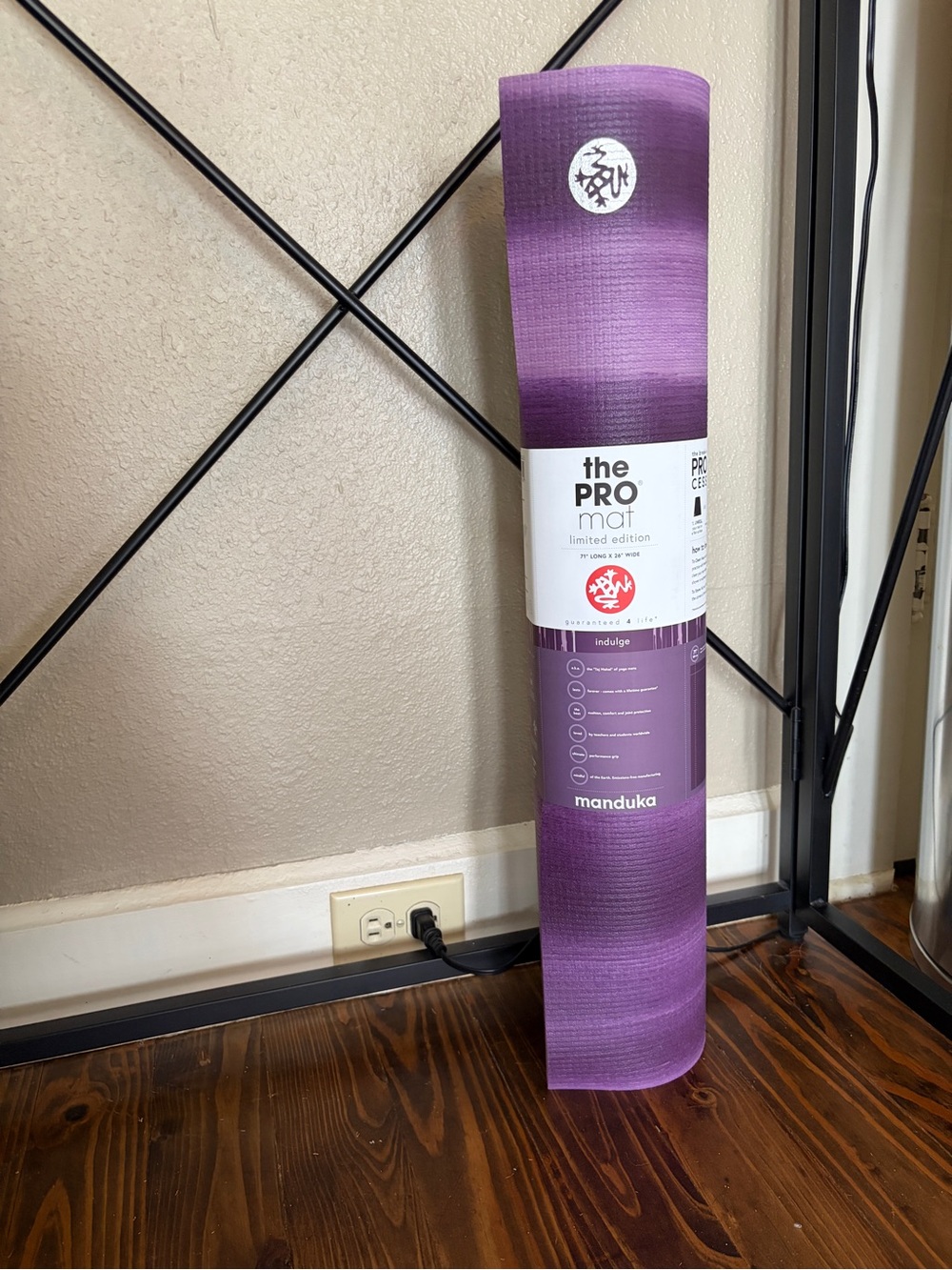 Manduka Pro 6mm mat. Limited edition Indulge - Picture 2 of 5